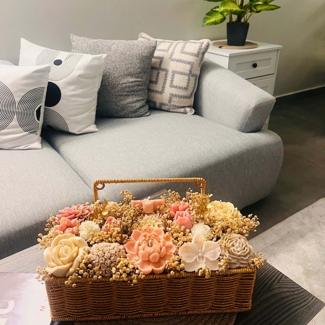 Secret Garden - A bouquet Of Mixed - Image 2